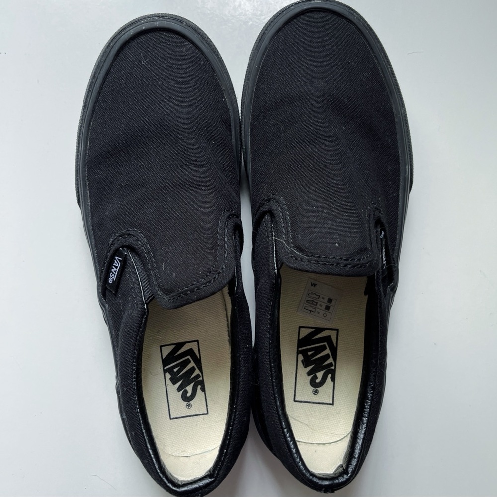 Vans Kids Classic Slip-on - Black with Black Soles - Little Kids Size 2.5